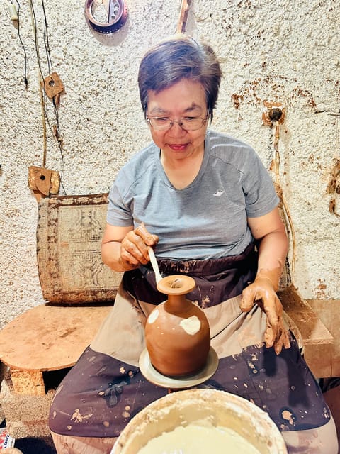 Avanos: Pottery Workshop with Clay Making Experience - The demonstration: watch the difficult part first