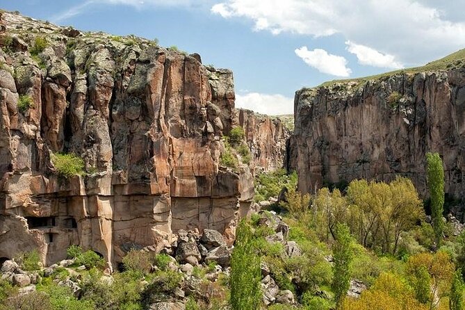 Best Cappadocia Green Tour - Ihlara Valley combines a one-hour walk with lunch