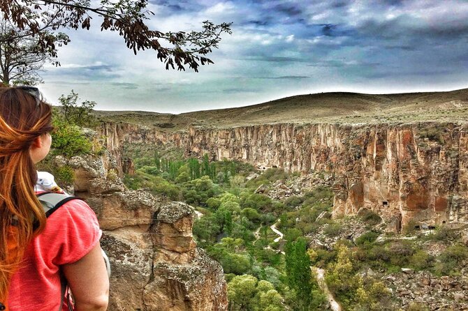Cappadocia Daily Green Tour with Lunch - Kapadokya Onyx: useful stop or shopping pause