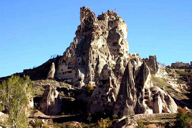 Cappadocia: Full-Day Small Group Tour with Lunch & Tickets - Avanos pottery and the red clay of Cappadocia