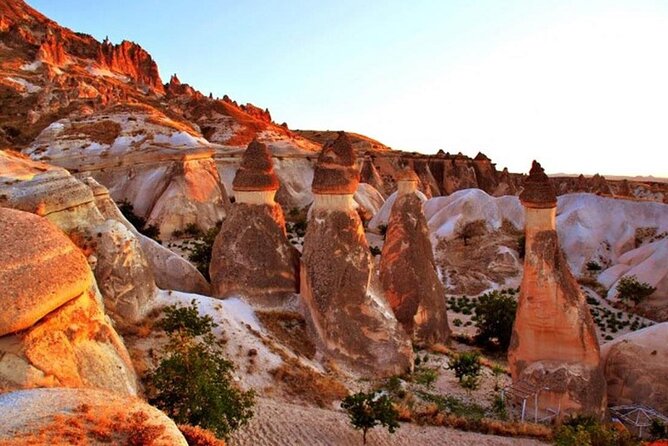 Cappadocia: Full-Day Small Group Tour with Lunch & Tickets - Uçhisar Castle from below