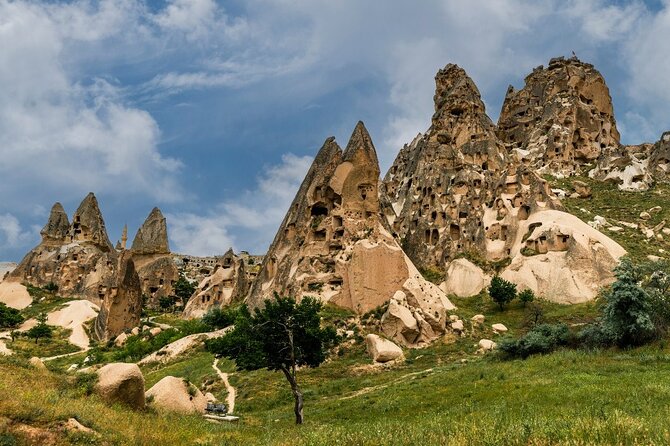 Cappadocia Guided Red Tour with Lunch & Entrance Fees - Zelve Open Air Museum is the day’s strongest history stop