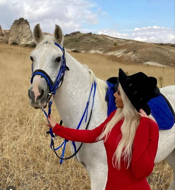 Cappadocia: Horseback Riding Adventure Tour - Safety instructions and meeting the horses