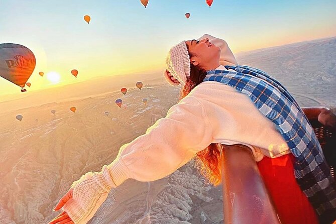 Cappadocia Hot Air Balloon Flight and Rainbow Balloons - The group size and guide service