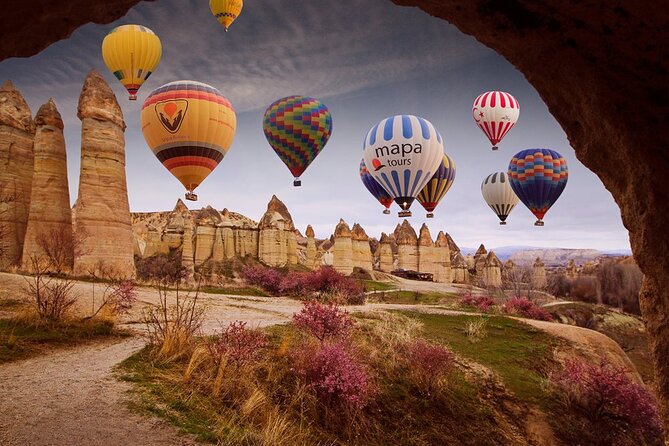 Cappadocia Hot Air Balloon Flight Over Fairy Chimneys And Goreme - Leaving Göreme before dawn