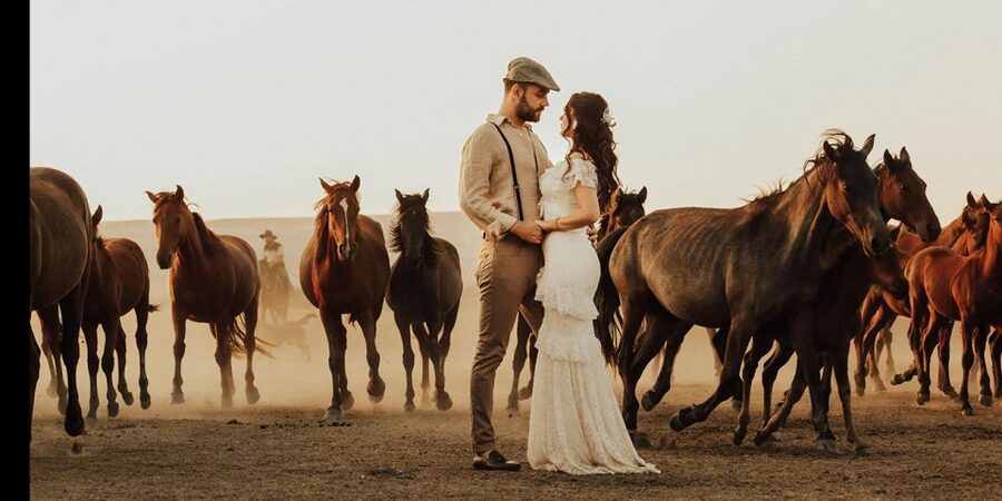 Cappadocia: PhotoShoot with Balloons. Flying Dress included. - Clothes, weather, and comfort