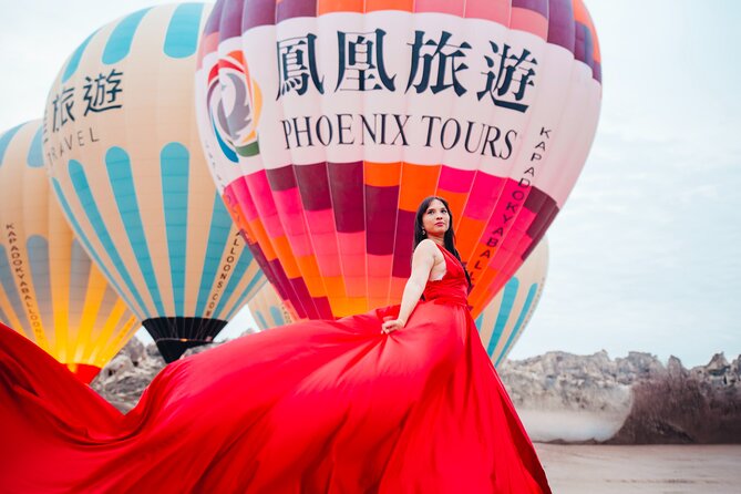 Cappadocia Photoshoot with Flying Dress & Instagram Reels - Choosing a flying dress before the pickup