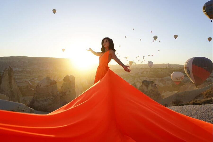 Cappadocia: Private Outdoor Photoshoot at Sunrise w/Transfer - Choosing the dress before sunrise