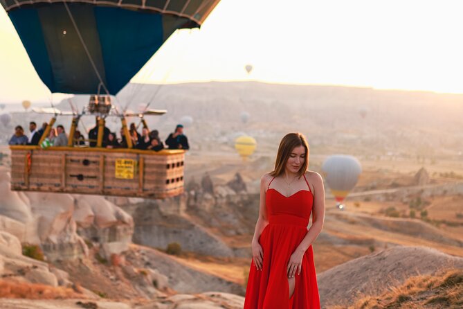 Cappadocia Private Photo Shoot with Flying Dress & Hotel Pickup - What the photographer does well, and what to watch