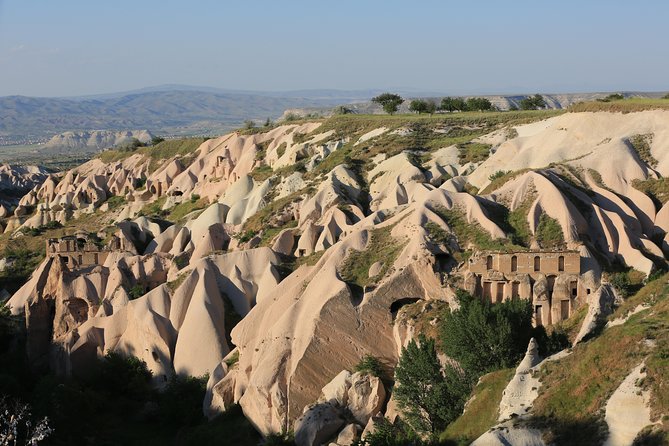 Cappadocia PRIVATE TOUR, All in One Day ,with guide( ENG-Portguse - Fairy chimneys, Love Valley, and Devrent Valley