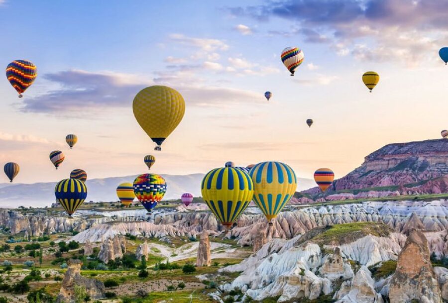 Cappadocia: Red Tour and Sunrise Balloon Tour - Göreme Open Air Museum and Byzantine cave churches