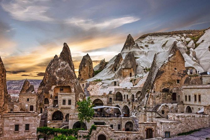 Cappadocia: Red Tour (Lunch, Museums, all extra included) - Göreme Open Air Museum and Byzantine Cave Churches