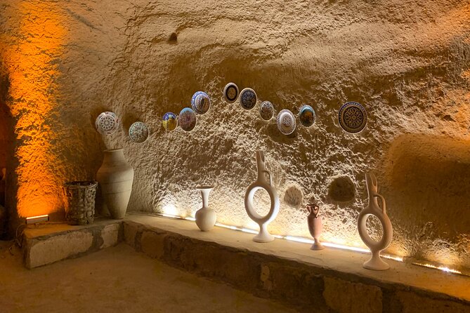 Cappadocia Red Tour with Hotel Pick-up & Drop-Off, All-Inclusive - What the guide and vehicle add to the day