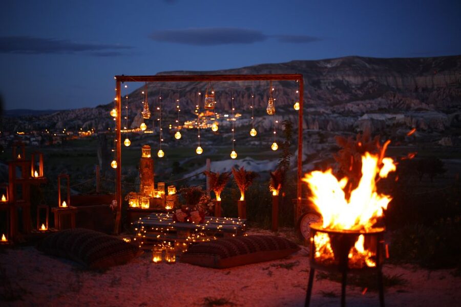 Cappadocia: Romantic Concept Dinner in the Valley - Who should book this dinner?
