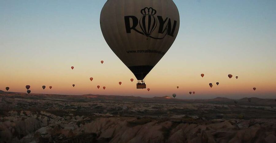 Cappadocia: Royal King Flight - Watching the balloon take shape