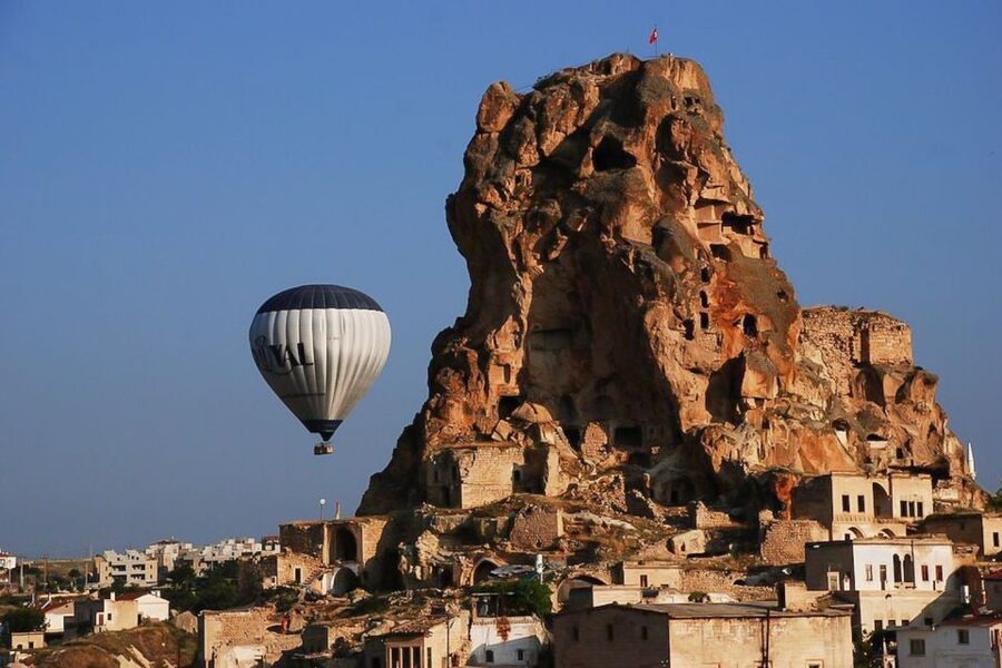 Cappadocia: Royal King Flight - Before sunrise, breakfast comes first