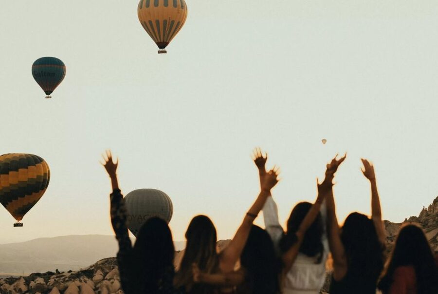 Cappadocia: Sunrise Balloon Watching Tour with Photographer - Snacks, hot drinks, and the practical side of the morning