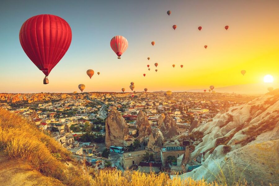 Cappadocia: Sunrise Hot Air Balloon Flight with Transfers - Why sunrise is the right time for Cappadocia