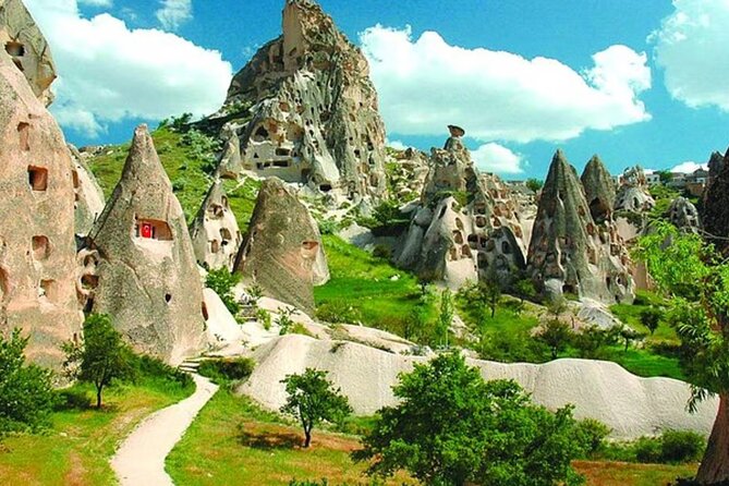 Cappadocia Sunrise Hot-Air Balloon Ride with breakfast & pick-up - Who will enjoy this morning most?