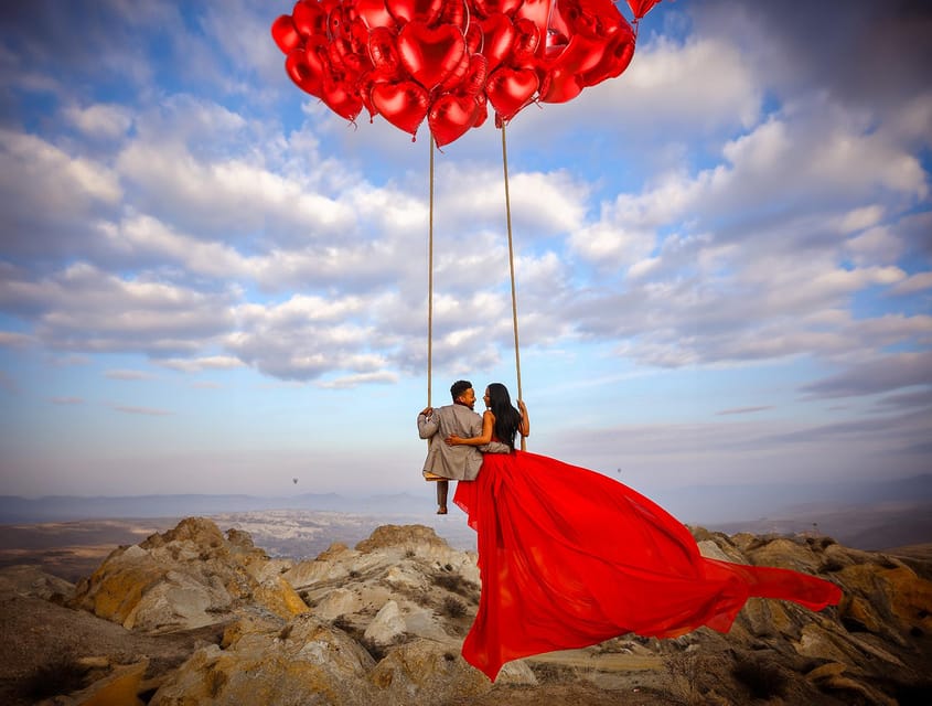Cappadocia: Taking photo with Swing at hot air balloon view - Sunrise pickup and the drive to the photo area