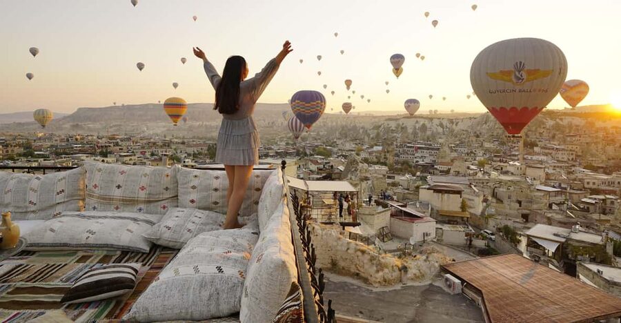 Cappadocia: Terrace Photo Spot With Balloon Flight View - Should you book the terrace photo session?
