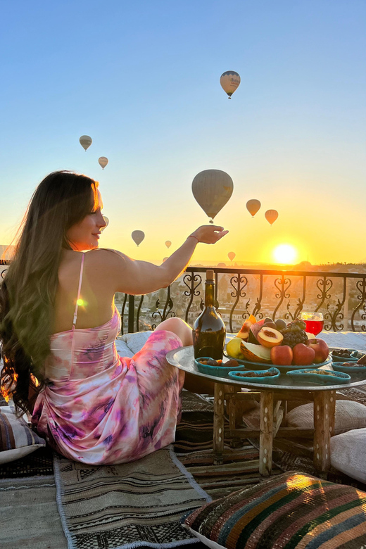 Cappadocia: Terrace Photo Spot With Balloon Flight View - Why the balloon view matters