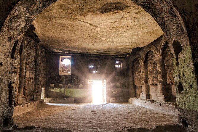 Daily Cappadocia Group Tour with English-Speaking Guide & Car - Zelve Open Air Museum: cave homes and early Christian sites