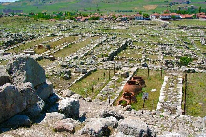 Daily Hattusas Tour from Cappadocia - What the guide adds to a difficult site