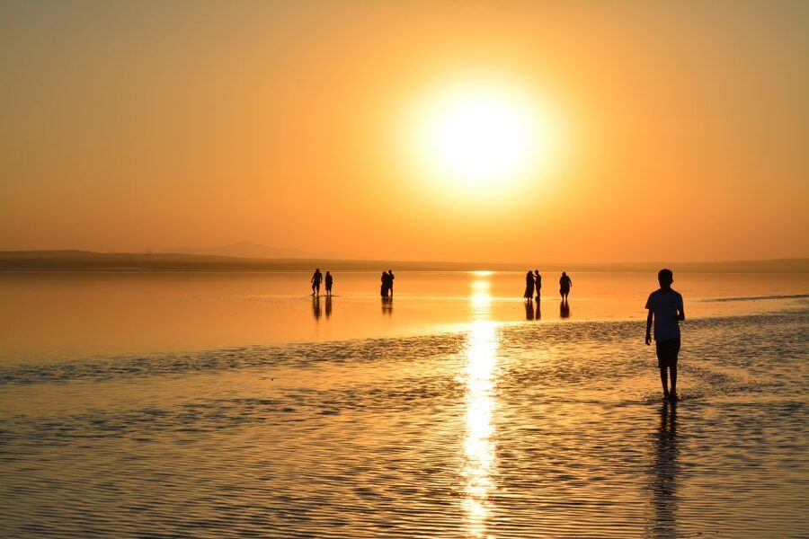 From Göreme: Salt Lake Tour at Sunset - Arriving at the salt lake near Aksaray