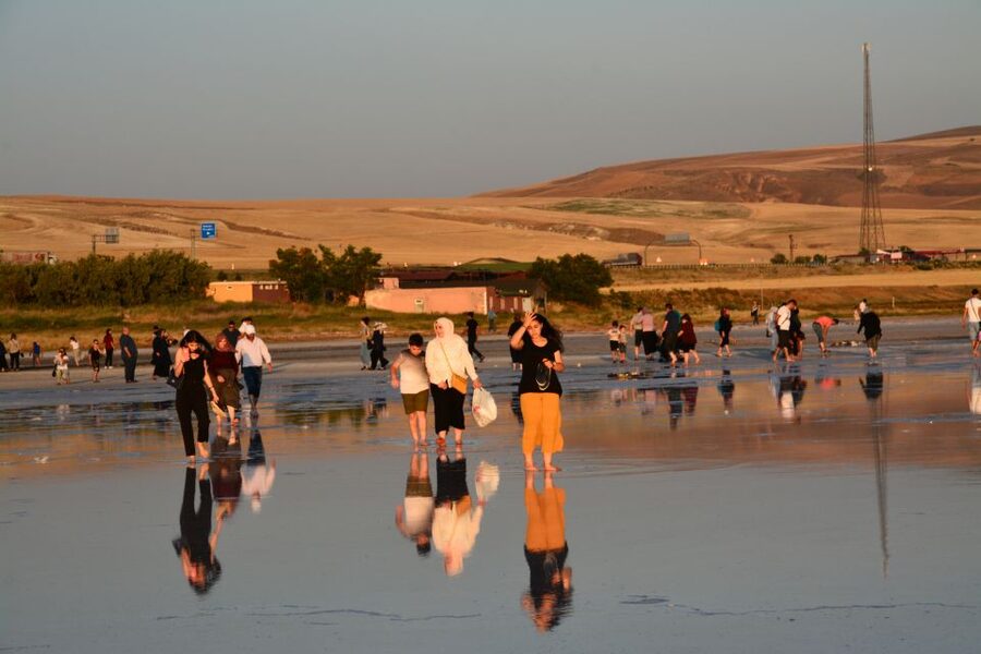 From Göreme: Salt Lake Tour at Sunset - Who will enjoy this most?
