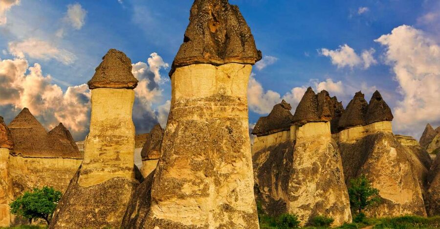 From Nevşehir: Cappadocia Highlights Trip w/ Lunch & Pickup - Love Valley and the fairy chimneys