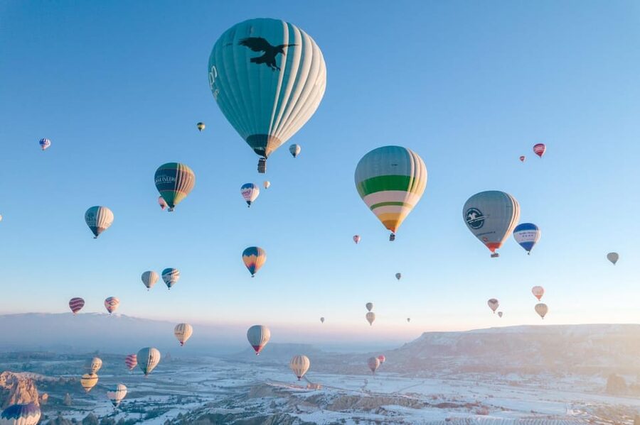 Göreme: Cappadocia Hot Air Balloon Ride - Landing and the small celebration afterward