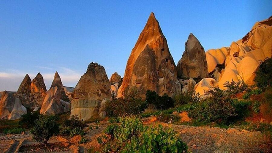 Göreme: Full-Day Customized Cappadocia Compact Itinerary - A private vehicle that changes the feel of the day