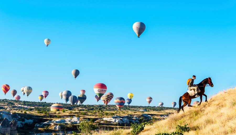 Goreme: Sunrise Horse Riding Excursion - Sunrise, balloons, and the best photo moments