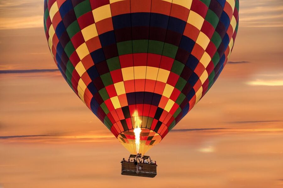 Göreme: Sunrise Hot Air Balloon Flight Over Cappadocia - What the $250 price includes