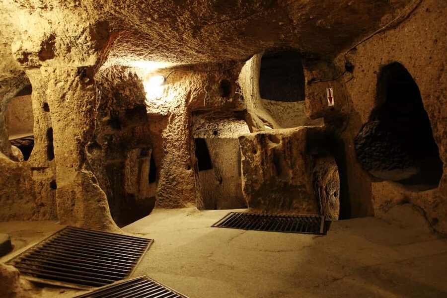 Highlight of Cappadocia Tour ( Red Tour + Underground City ) - Uçhisar Castle and the region’s volcanic rock