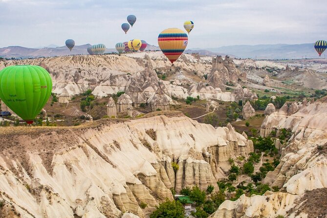 Hot Air Balloon Cappadocia - The view changes as the sun rises