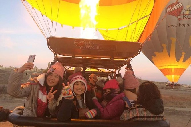 Hot air Balloon Cappadocia Tour ( Goreme Valley ) - A close look at the route and scenery