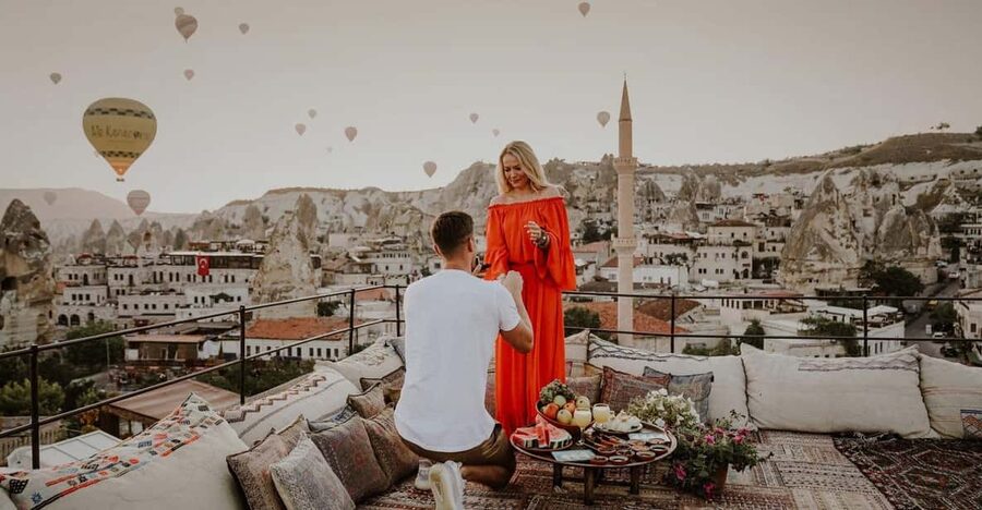 Marriage Proposal Surprise & Engagement in Cappadocia - Why Cappadocia works so well for a proposal