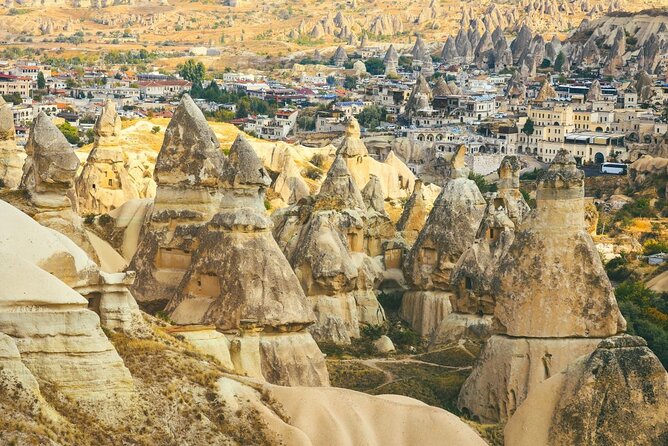 Red (North) Tour Cappadocia (small group) with lunch and ticket - Lunch in Goreme
