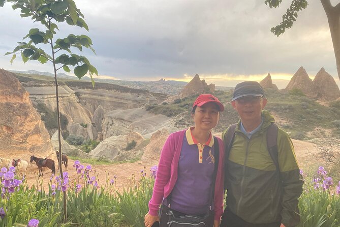 Red & Rose Valley Sunset Hiking Tour with a Trekking Dog "Oscar" - Key points to know before you book