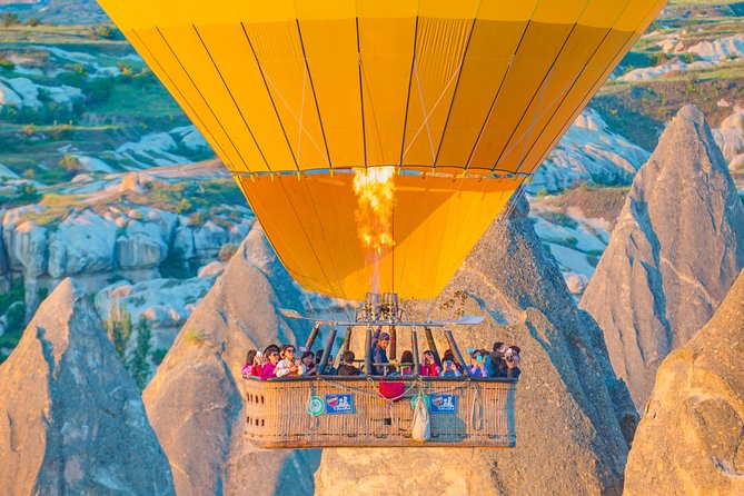 Sunrise Hot Air Balloon Flight Experience over Cappadocia - What the shared basket feels like
