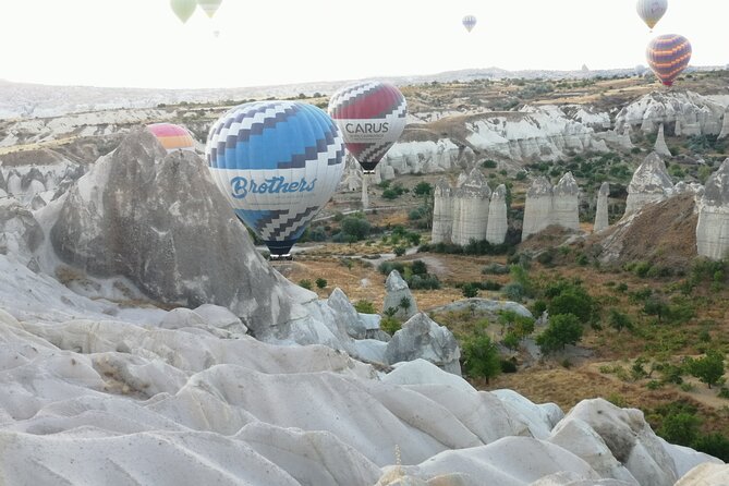Sunrise Hot Air Balloon Flights in Goreme Valleys - Booking Advice for Uchisar and Göreme