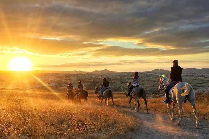 Sunset Horse Back Riding tour - How safe and comfortable is it for beginners?