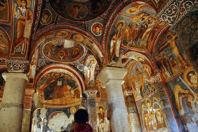 Top Sites of Cappadocia:Red Tour with Underground City Visit - Göreme Open-Air Museum and its rock-cut churches