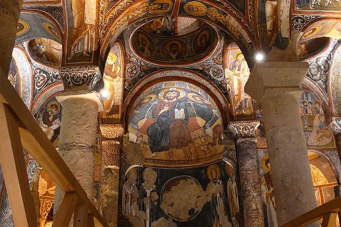 Tour of Highlights of Cappadocia with Lunch - Çavuşin explains the Greek-Turkish past