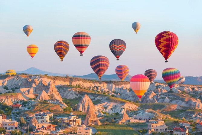 Watching Balloons on Cappadocia Sky(People Have Fear of Heights) - Key points at a glance